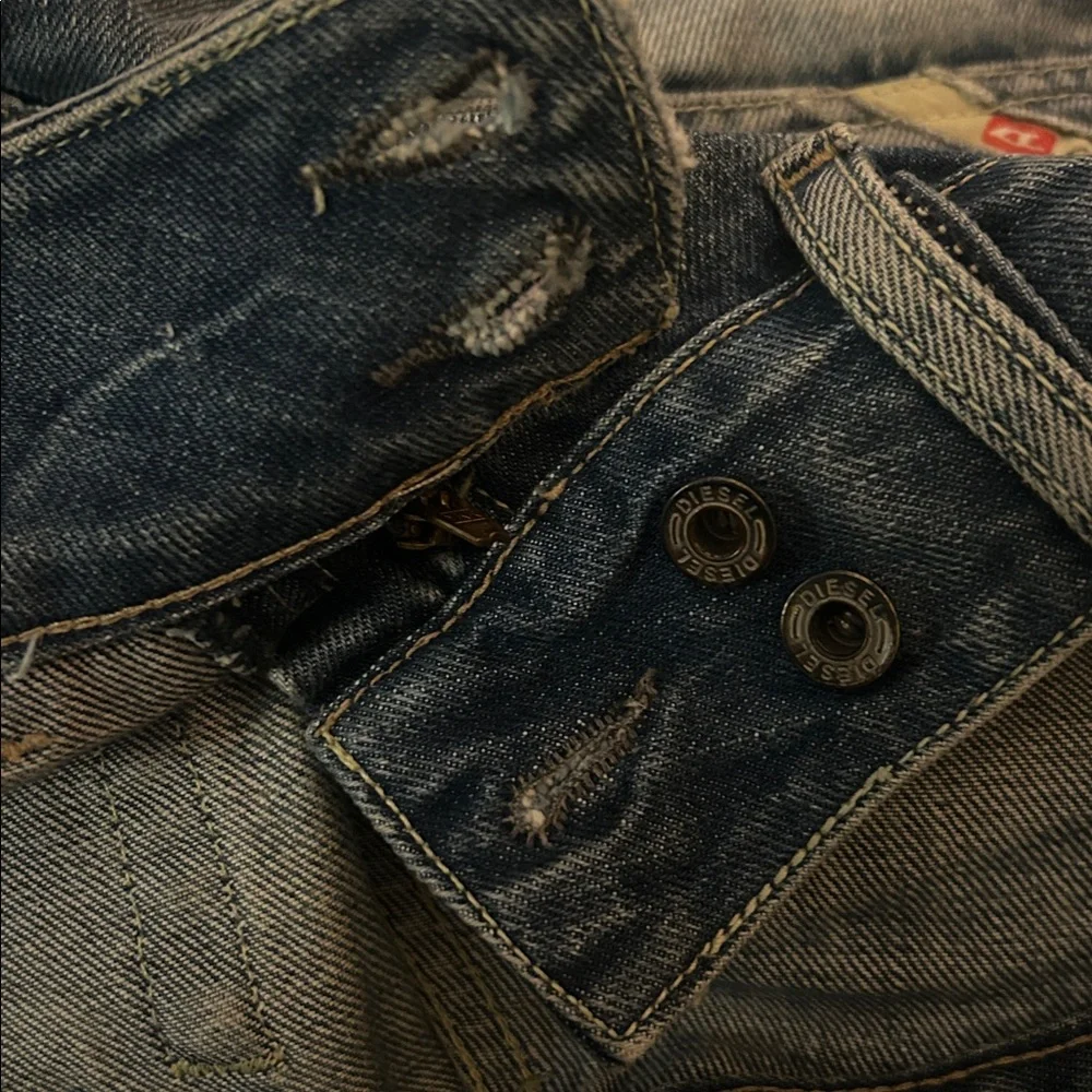 VINTAGE DIESEL MADE IN ITALY LOW RISE DENIM - Picture 8 of 15
